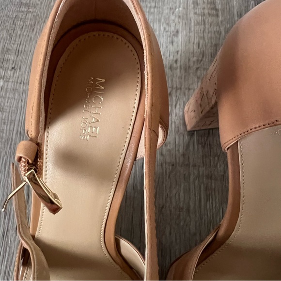 Michael Kors Women's Strappy High Heels Tan - Picture 12 of 12